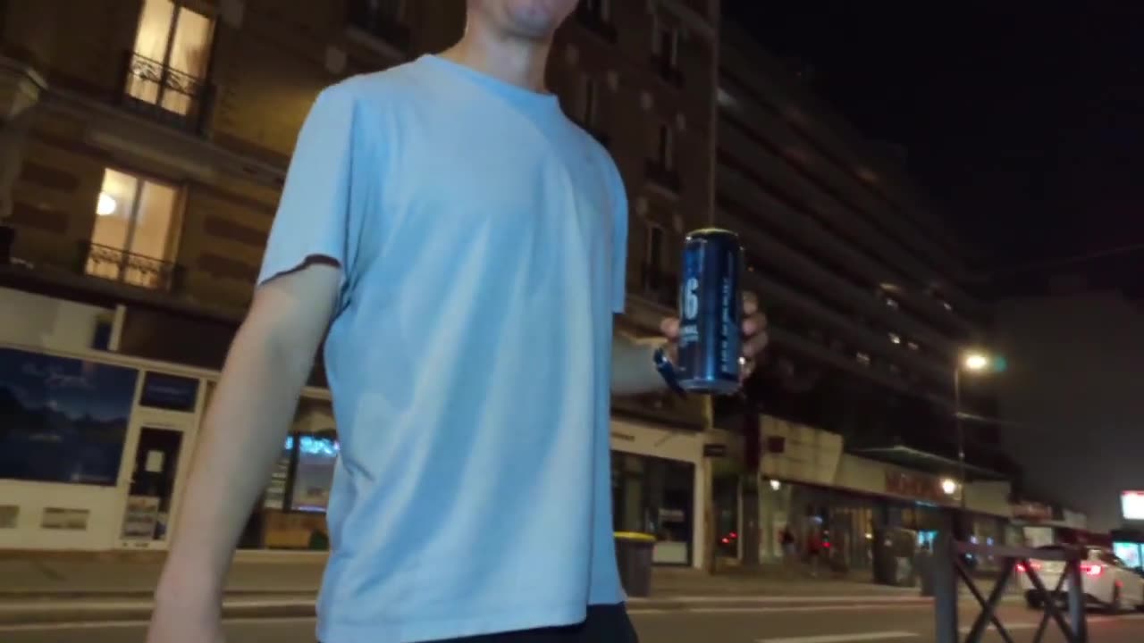 2023-07-07 (40) - MD ou coke ? - Twitch Decheterie (clip)