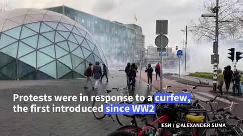 Anti-curfew protesters clash with police in Eindhoven