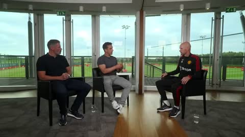 Carragher & Neville question Erik ten Hag on Ronaldo, Martínez & Man Utd's attitude