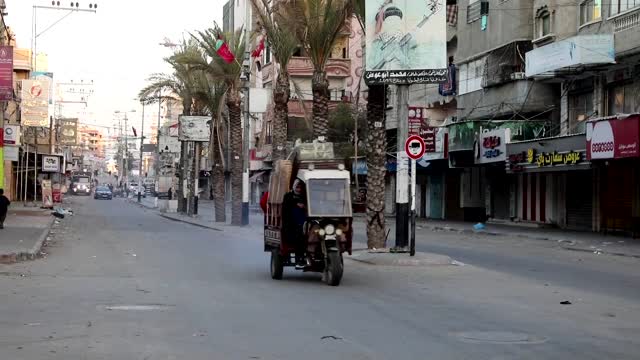 Gazans fear violence after night of Israeli strikes