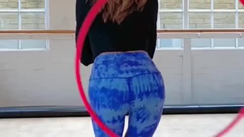 Longest duration hula hooping around the bum⭕⭕: 31min 25sec by @hulamyhoop