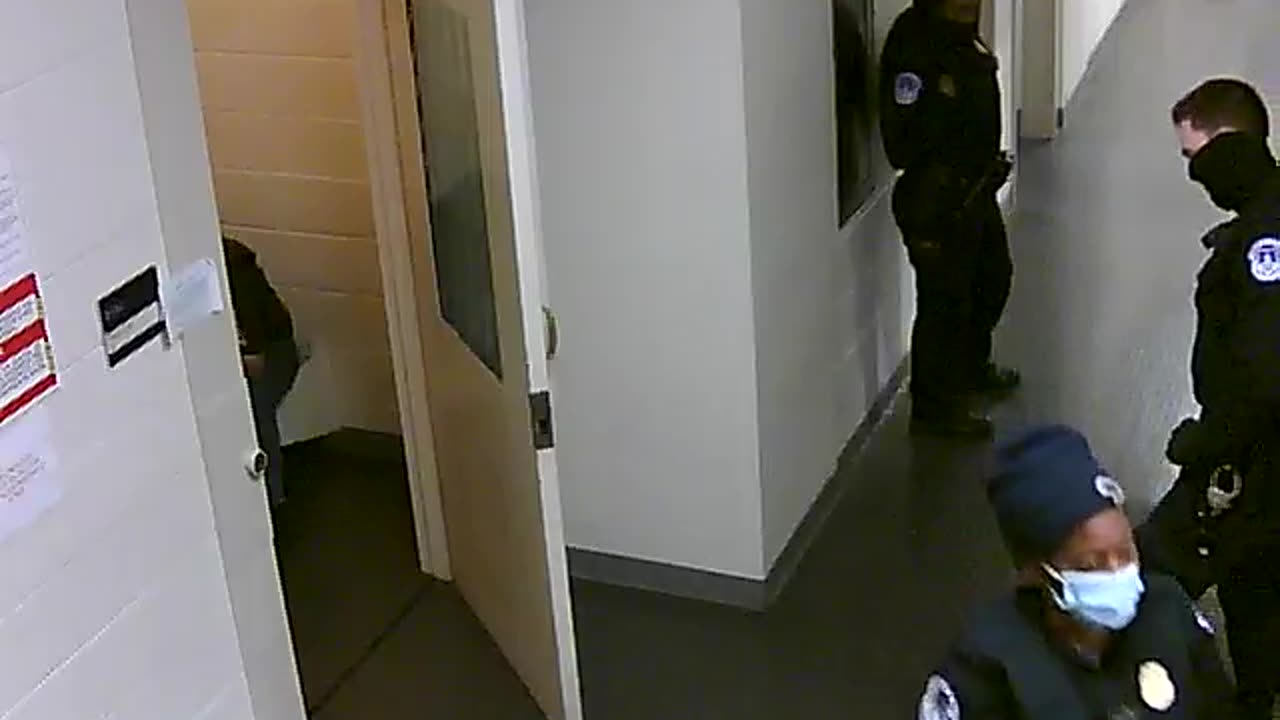 1665HQOB02PrisonerProcessingCell_2021-01-06_20h00min01s787ms.mp4