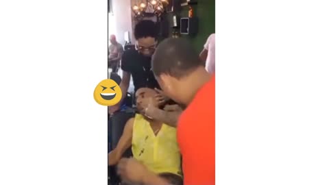Jadi trauma ini mah, tapi ngakak😆