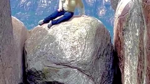 Breathtaking Beauty of Kjerag Mountain in Norway