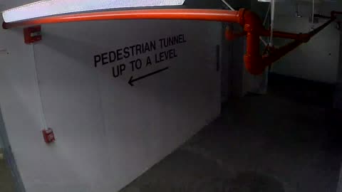 6013WHUGGELobby_2021-01-05_22h53min45s753ms.mp4