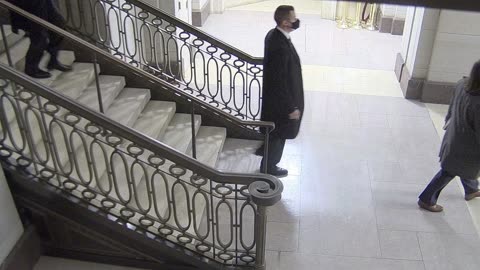 7208USCH01PlazaStair37toRotunda_2021-01-06_08h42min46s257ms.mp4