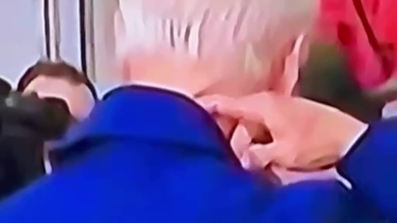 どうなんでしょう？バイデンマスク？