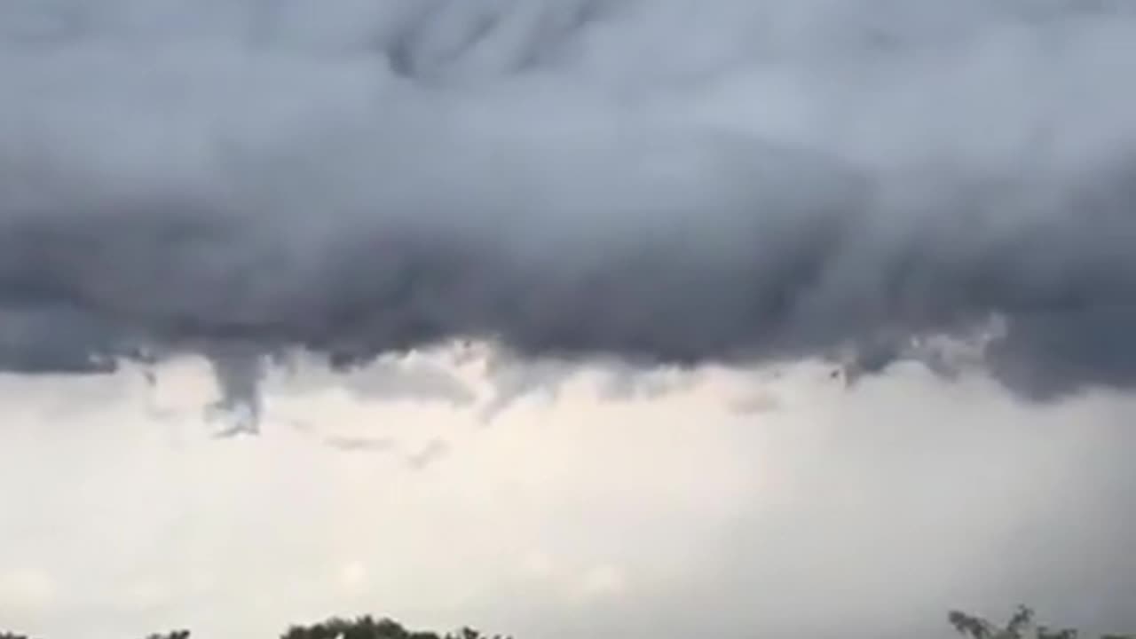 What is making that noise in the sky in Mexico?