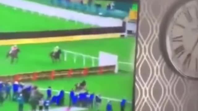 The greatest horse racing video ever