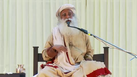 Uma Maneira Simples De Evitar a Raiva | Sadhguru Português