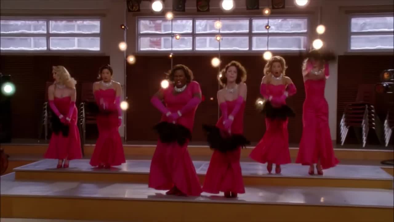 GLEE - Diamonds Are a Girl's Best Friend / Material Girl (Full Performance) HD