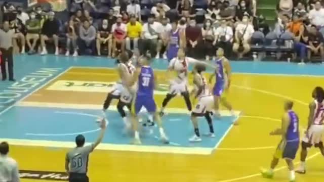 Clutch Paul Lee! Sinalba ang Magnolia! _ Calvin Abueva INASAR ang import ng Beermen!