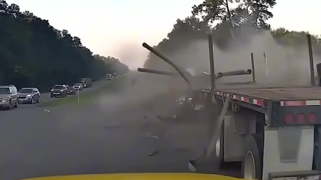 TWO TRUCKERS COLLIDE ON FREEWAY