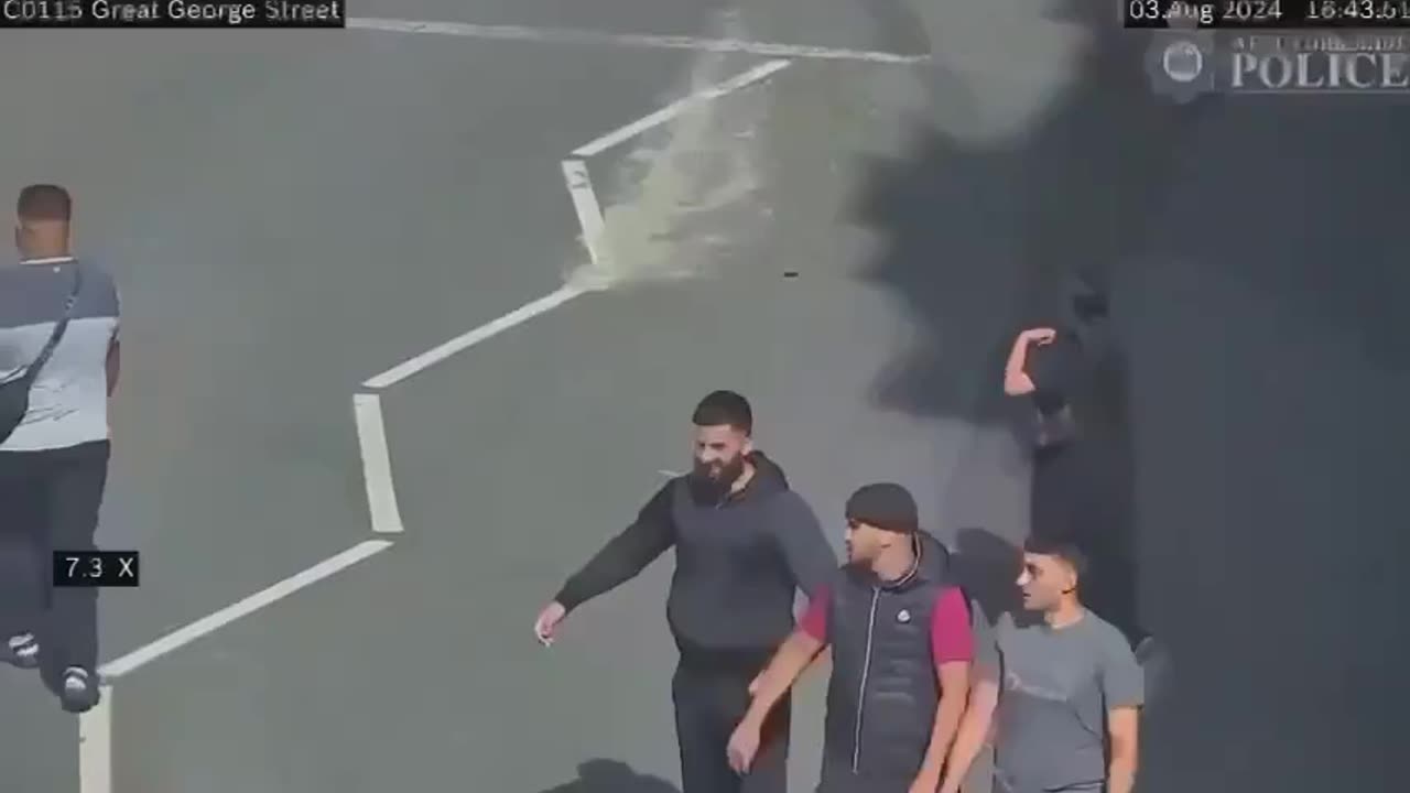 Gang of Muslims attack a couple of English lads wearing the union flag