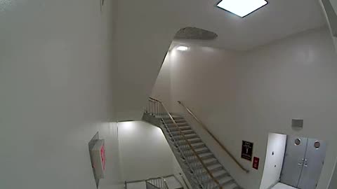 3148RHOB01Stair6_2021-01-05_02h20min01s540ms.mp4