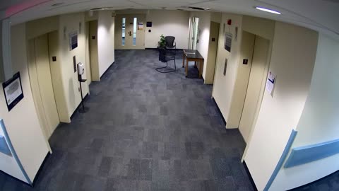 8005FCOB03ElevatorLobby_2021-01-05_17h20min02s123ms.mp4