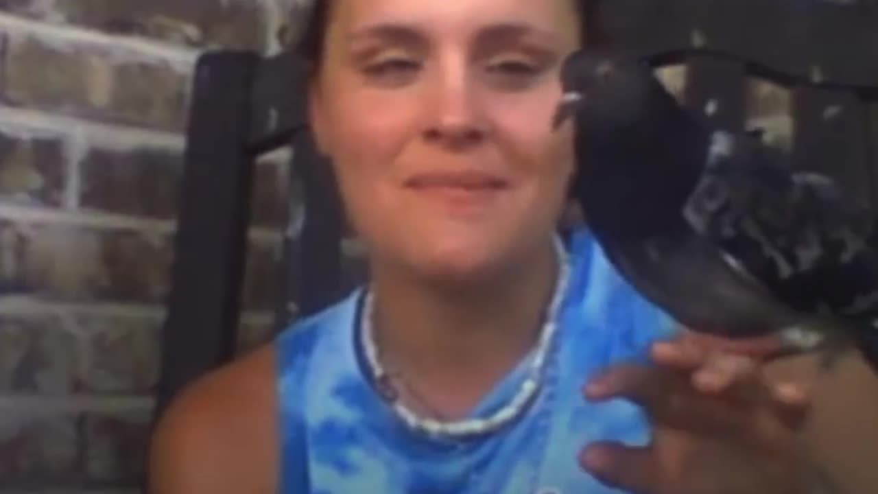 This Pigeon Made Her Mom's Life Complete | The Dodo Soulmates