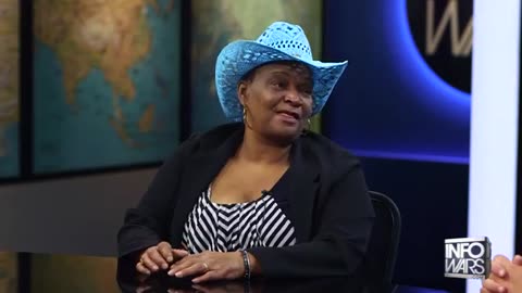 Special-Report_-Obama-Phone-Ladys-Eyes-Open-to-How-The-Government-Enslaves-Us-Into-Poverty