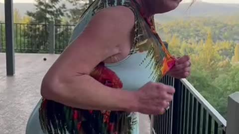 Mom Comes Home to Live With Daughter