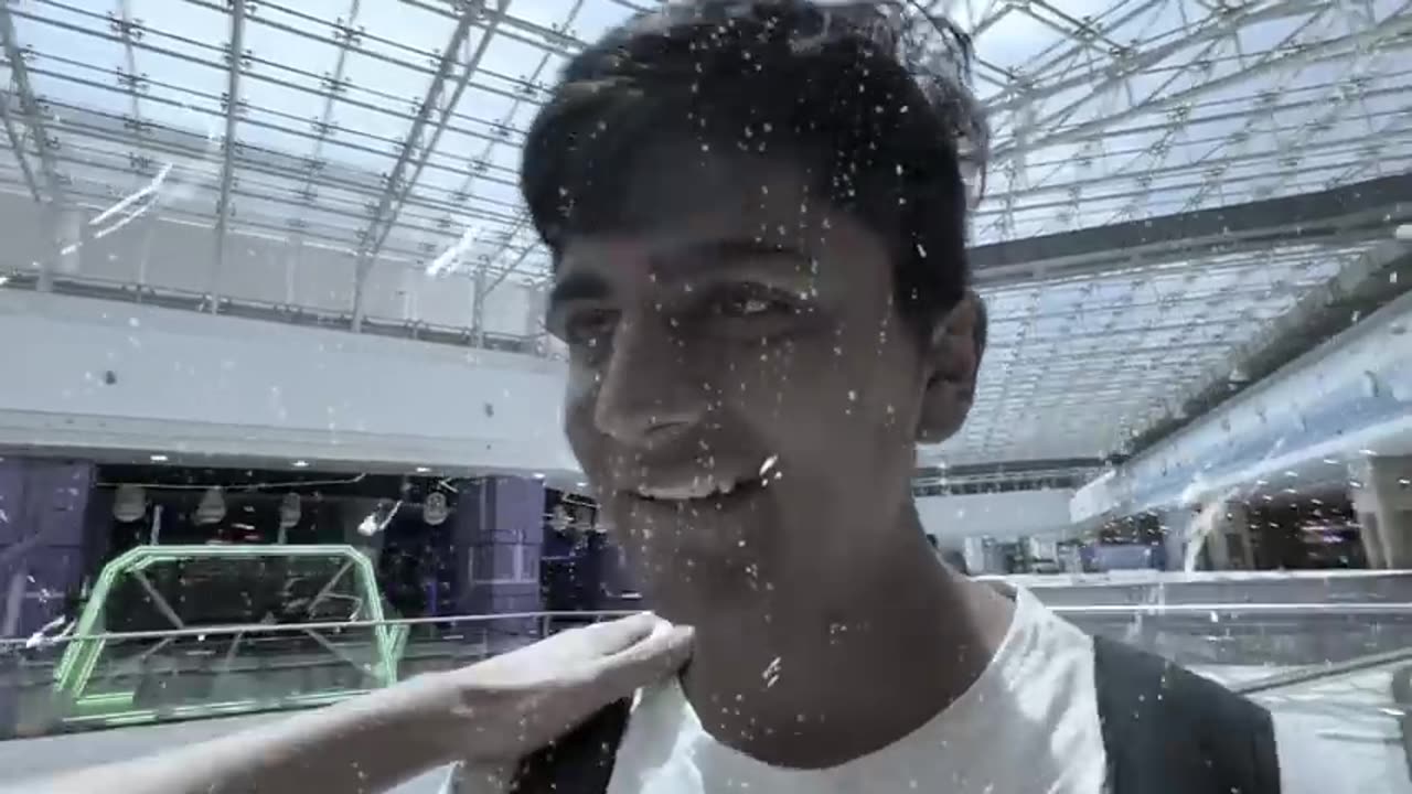 I Lived 3 Days In The Mall For Free
