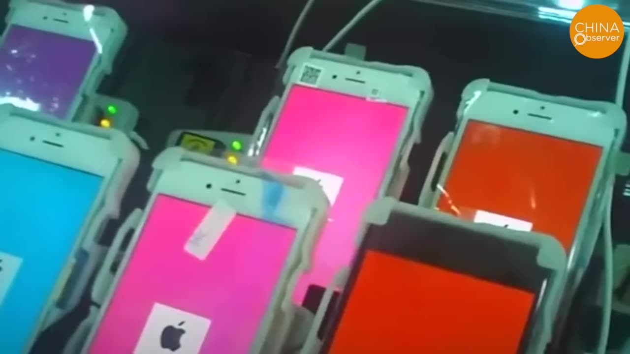 Apple & Foxconn Rapidly Decouple From China, Workers Desperately Beg ‘Don’t Go, We Need Jobs!'