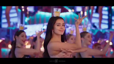 Maine Pi Rakhi Hai (Full Video) Tu Jhoothi Main Makkaar: Ranbir Shraddha Pritam Shreya Divya Amitabh