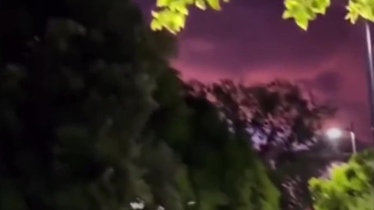 🤔🤔🤔 Argentina 🇦🇷 Red clouds were seen over Turkey days before the "earthquake" 🤔