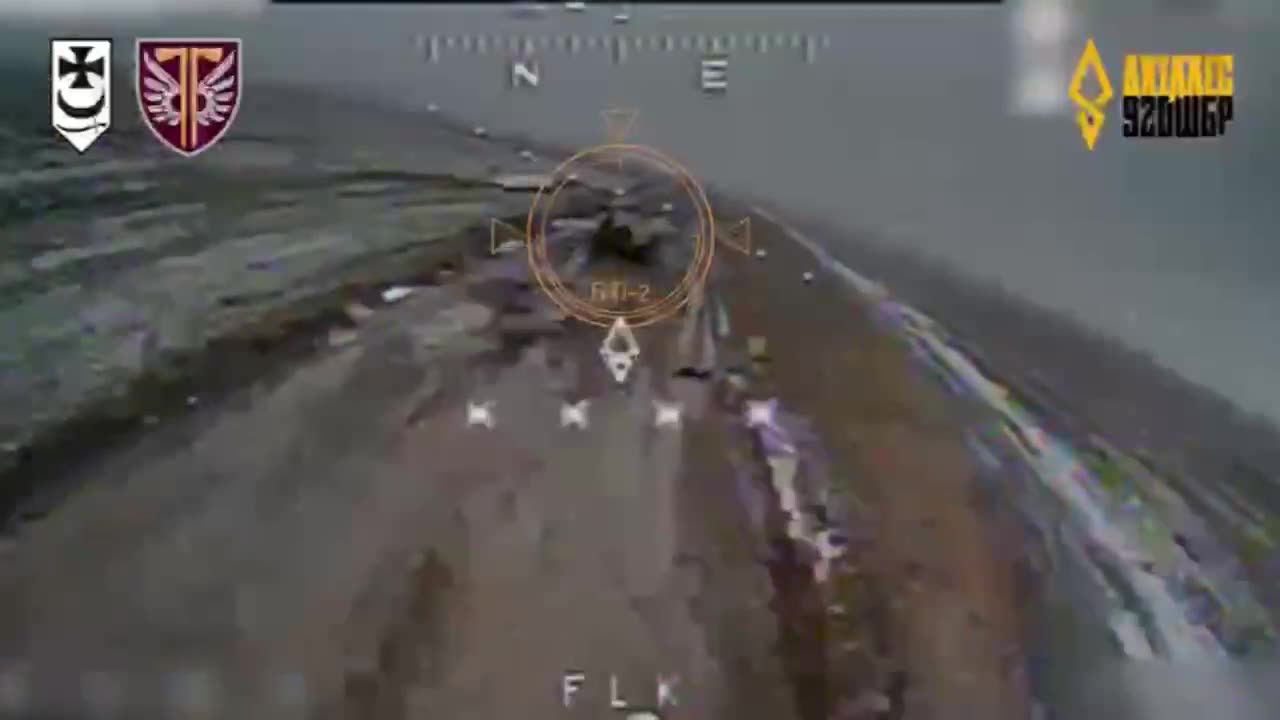🔥Ukrainian drones destroy Russian mechanized columns in the Kupiansk direction.