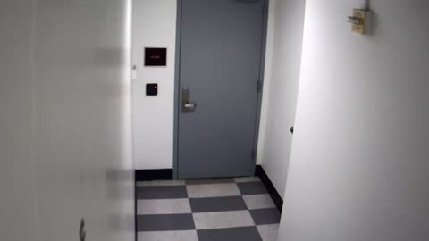 6149RHOBG3G301CStairwayLobbyEntry_2021-01-05_16h20min01s653ms.mp4