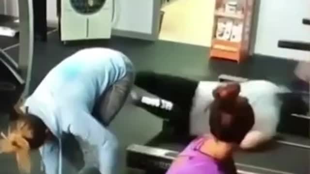 Funny Falls 2021➤😂I Stepped on Running Treadmill ➤😂 Oh Noooooo ➤😂 Really Funny