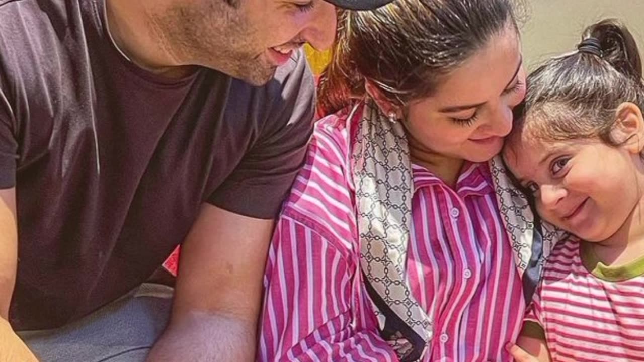 Aiman Khan During Pregnancy Shoot