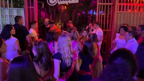 🇺🇸 MIAMI NIGHTLIFE DISTRICT 2-00 AM FLORIDA USA [FULL TOUR]