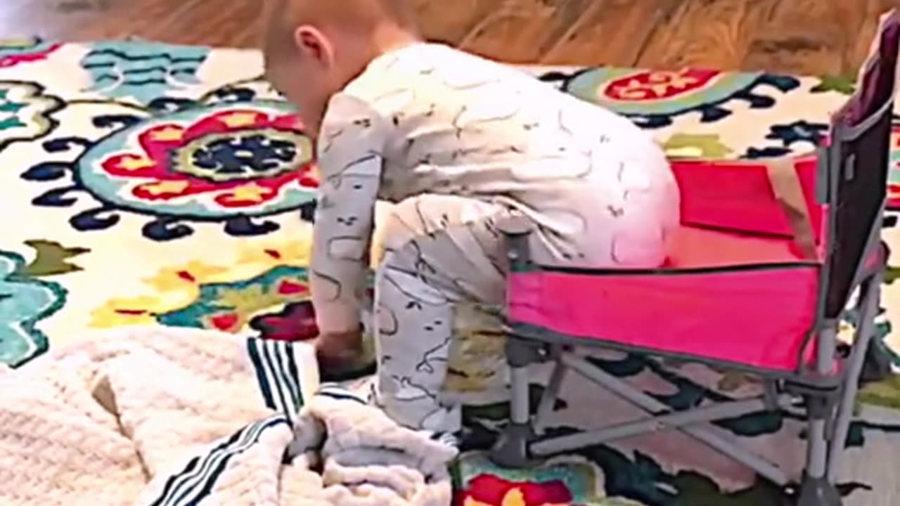 Smart babies handle situations !
