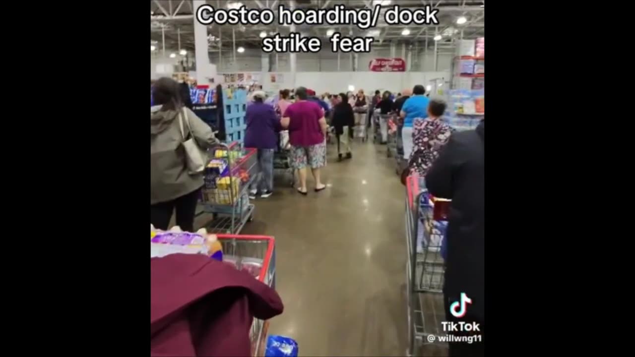 Hoarding at Costco in Coeur d'Alene, Idaho Due to Dock Worker Strike