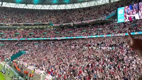 England fans singing Sweet Caroline before the Euro 2020 Final 11/07/21