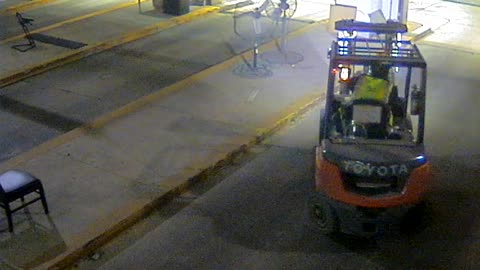 3138RHOBG3CStGarageLeftDoor_2021-01-05_01h16min58s537ms.mp4