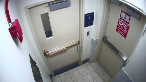 1674HQOB01EExitNEStairwell_2021-01-05_16h40min01s557ms.mp4