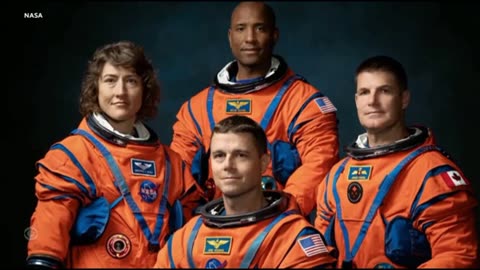 The fake Moon program that shows they dont have technology to even get up a Rocket lol