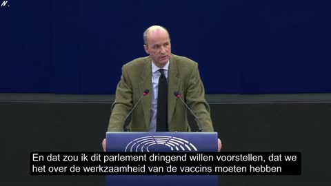 Nicolaus Fest sprak het EU-Parlement toe over de absurditeit rond de Covid-injectie