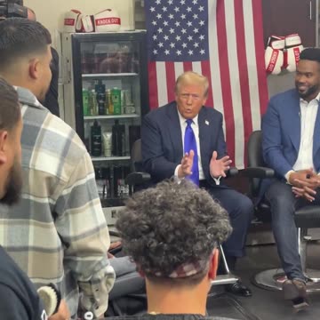 Donald J. Trump: "We gotta Make America Great Again!"