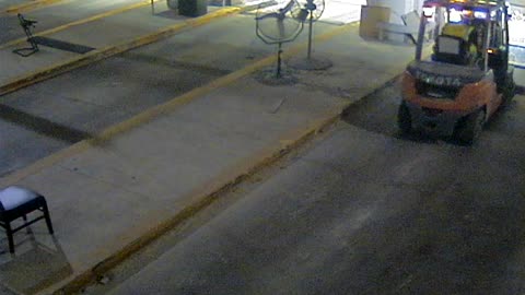 3138RHOBG3CStGarageLeftDoor_2021-01-05_00h51min34s890ms.mp4