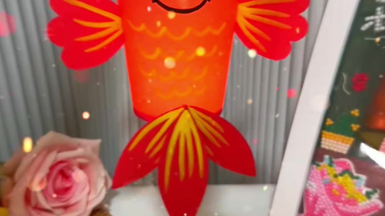 Let's make a small goldfish lantern with paper cups. Creative video scrafts #craft #childrencrafts