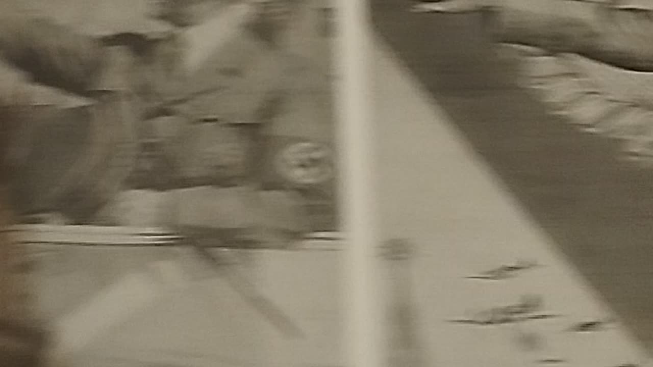 ΒΡΕΙΤΕ ΤΙΣ ΔΙΑΦΟΡΕΣ - ΚΑΙ ΟΙ ΔΥΟ ΚΑΘΑΡΙΣΑΝΕ ΕΚΑΤΟΜΥΡΙΑ ΑΝΘΡΩΠΟΥΣ