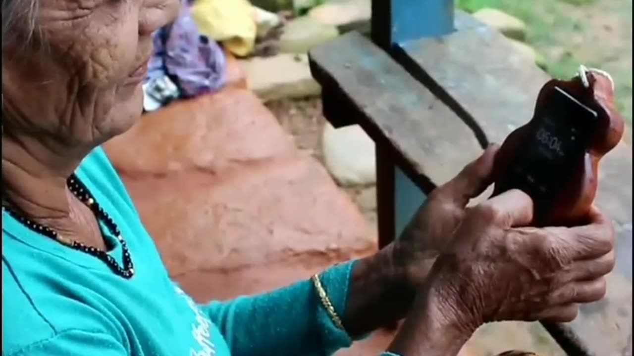 How to make mobile Case ,Help for grandma