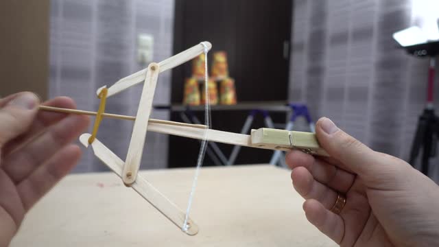 How to make Powerful Crossbow from Popsicle Sticks