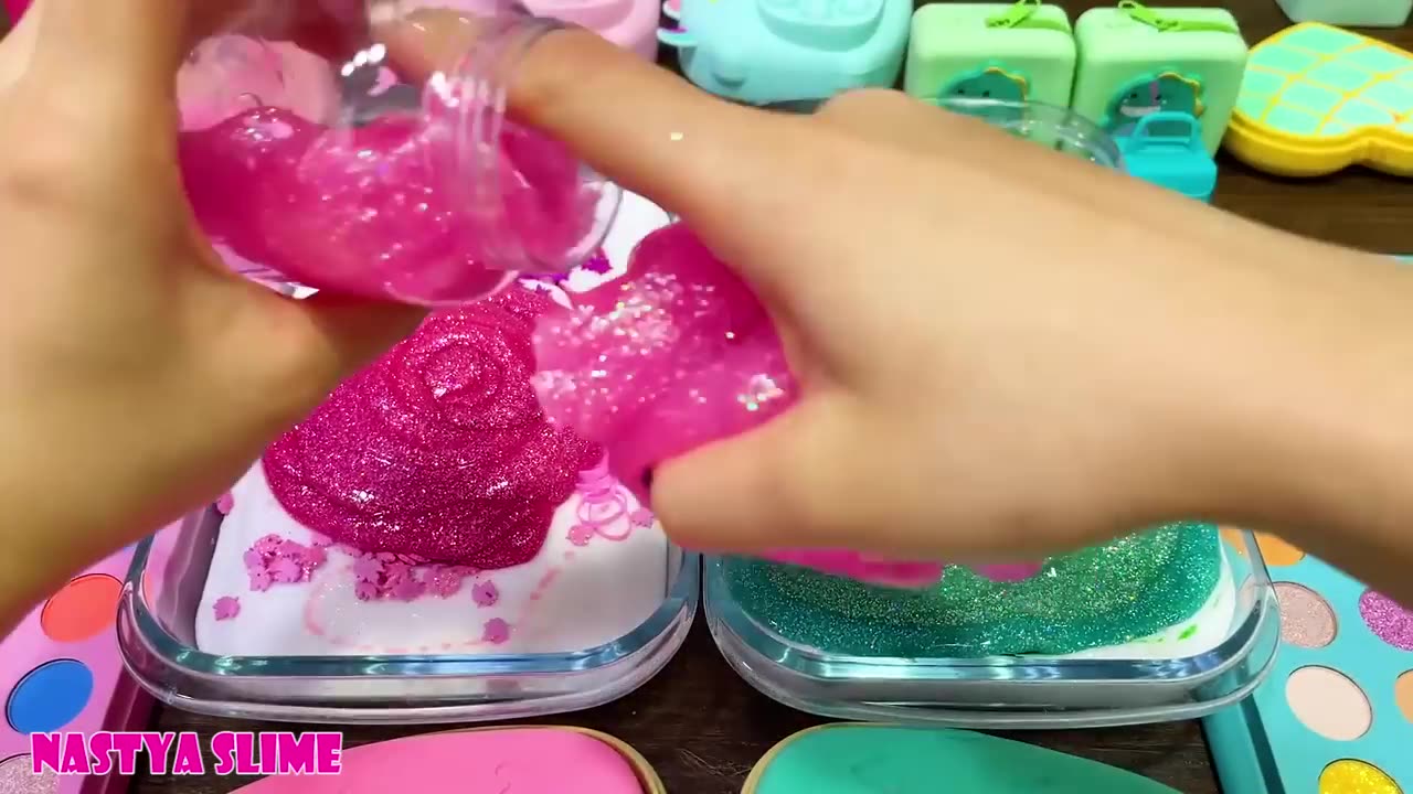 Pink Vs Mint!! Mixing Random Into Glossy Slime