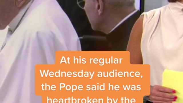 Pope Francis says the United States should tighten its gun lawsexpssed his heartbreak over th