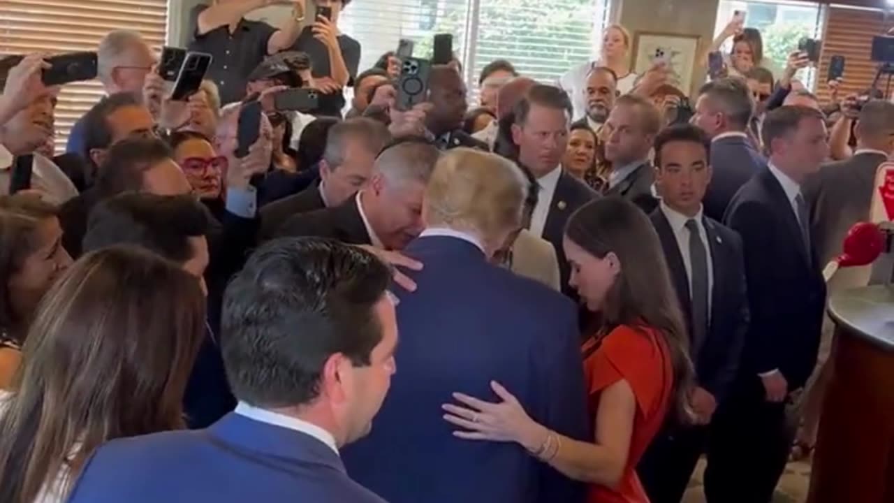 VIDEO: Trump Surprises Supporters at Miami Cafe, Gets Prayer After 'Not Guilty' Plea