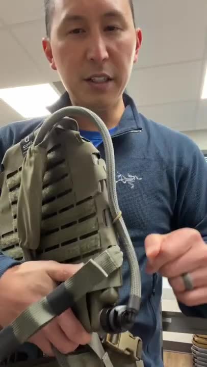 CHEST RIG HYDRATION HARNESS/PACK WITH COOLING/HEATING