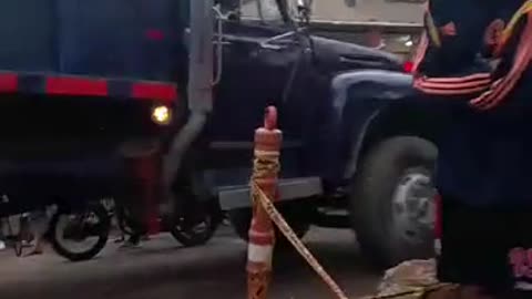 ACCIDENTE BUSETA EN PIZZERIA